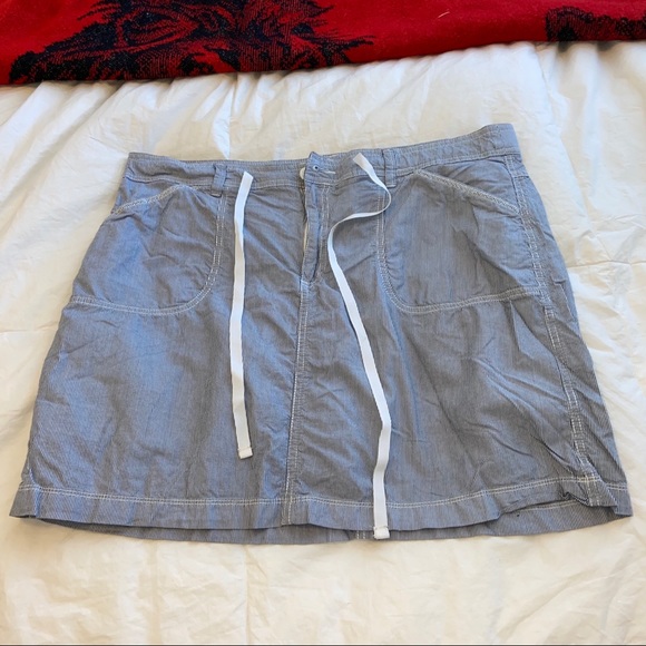 White Stag Skirt with partial Built in Shorts - Picture 1 of 7